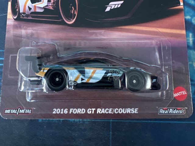 2016 Ford GT Race-Course